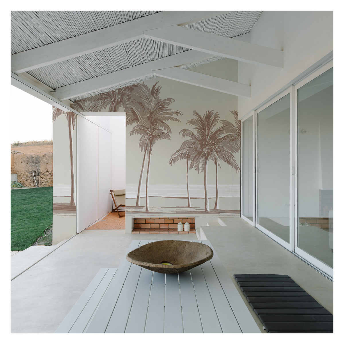 Palm trees exterior decor - UV-resistant