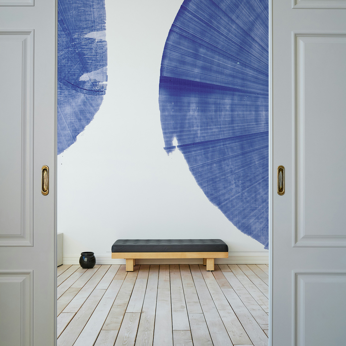 Panoramic wallpaper with blue ink whirlpool - Nadia Barbotin- Collection Acte-Deco